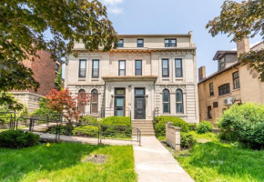 Apartment in the James South Neighborhood